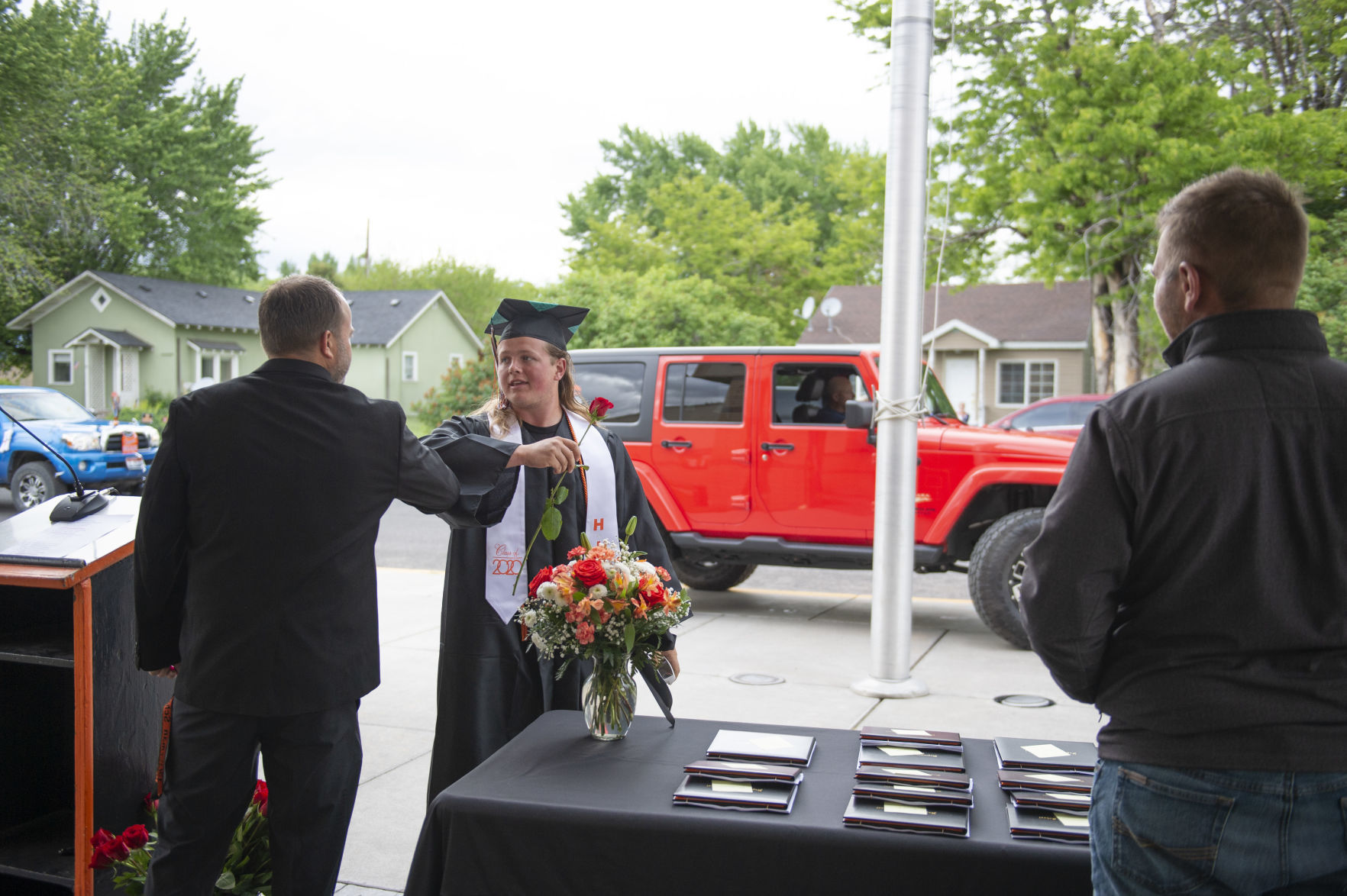 Hagerman seniors graduate